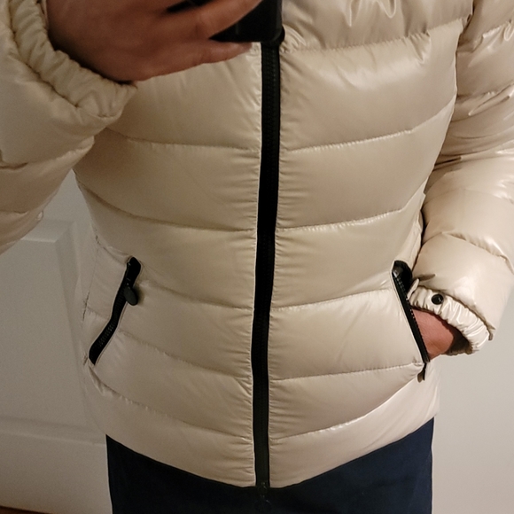 Moncler down jacket - Picture 11 of 16
